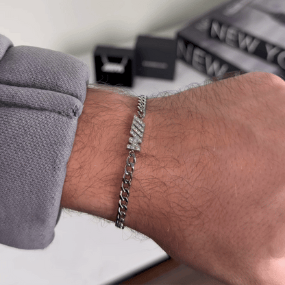 Iced Out M [LIMITED]